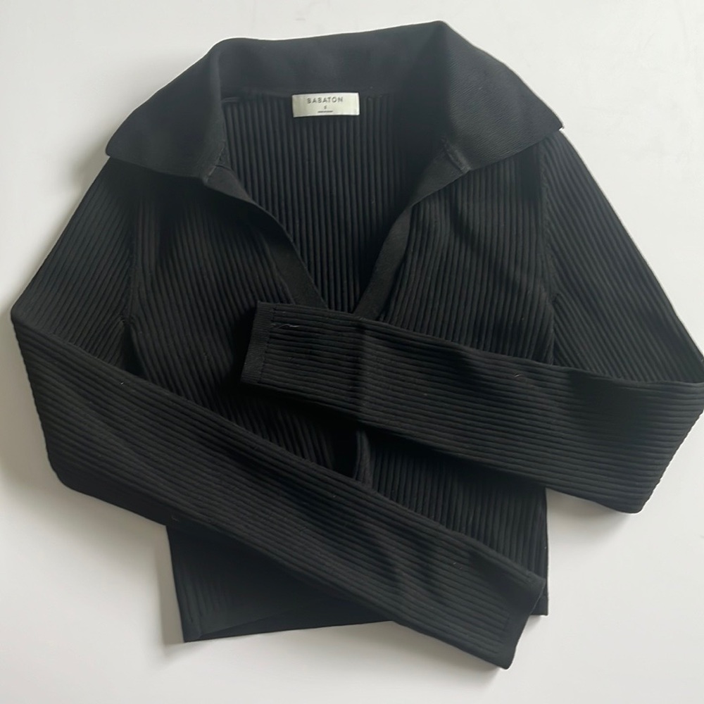 3/$60 Babaton Sculpt Knit Polo Small